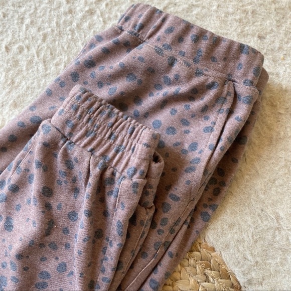 Spelesy Leopard Dot High Waisted Joggers - Picture 3 of 5